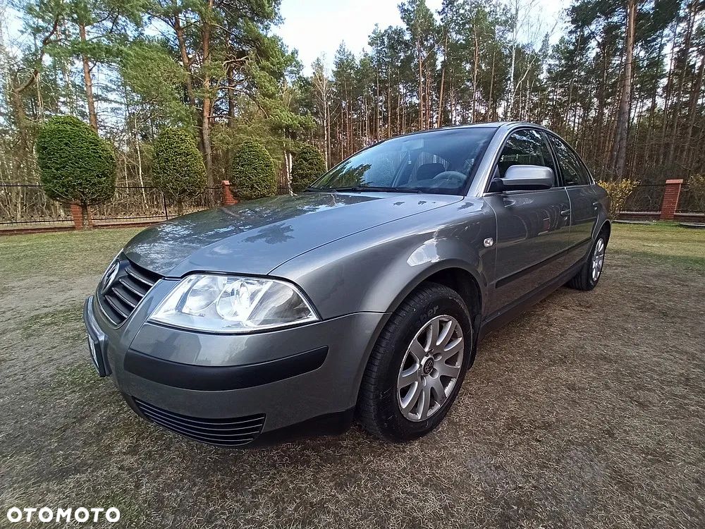 Volkswagen Passat 1.9 TDI Comfortline - 1