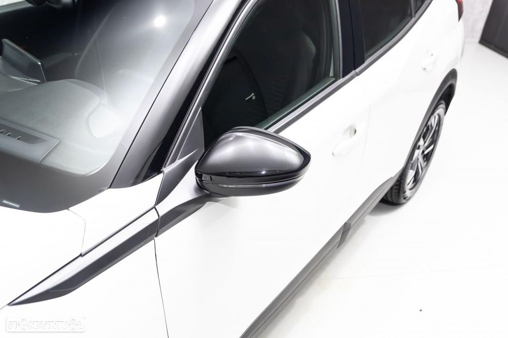 Peugeot 2008 1.5 BlueHDi Allure Pack EAT8 - 17