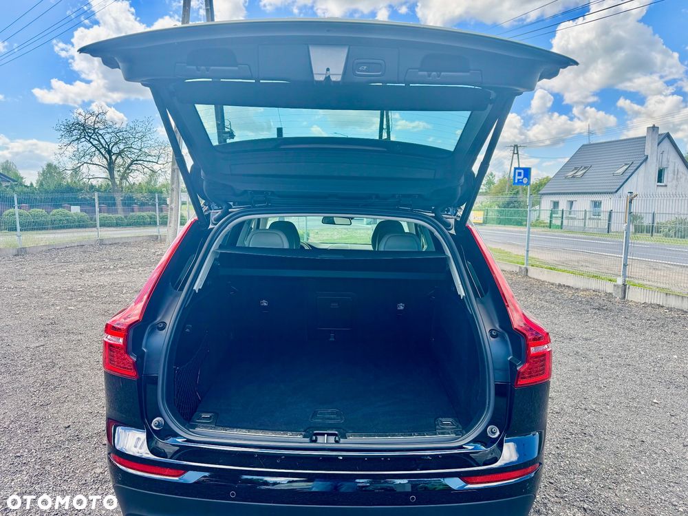 Volvo XC 60 D4 AWD Geartronic Momentum - 28