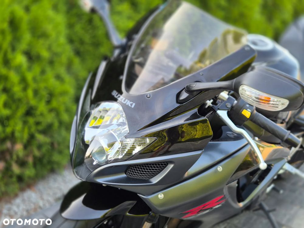 Suzuki GSX-R - 23