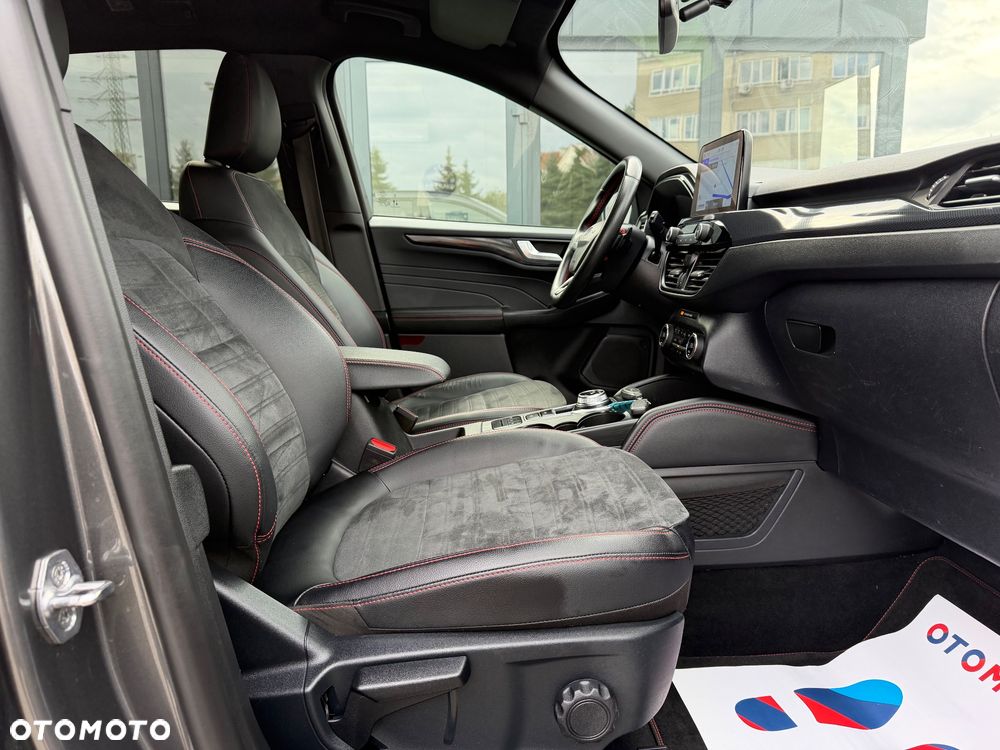 Ford Kuga 2.0 EcoBlue 4x4 ST-LINE X - 25