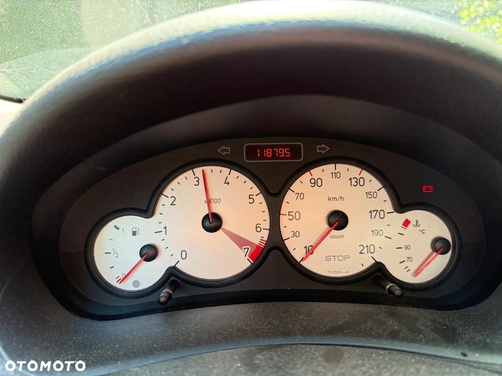 Peugeot 206 1.1 Husky - 6