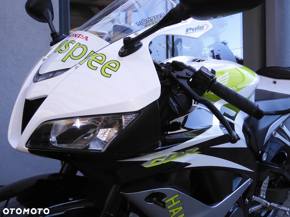 Honda CBR - 25