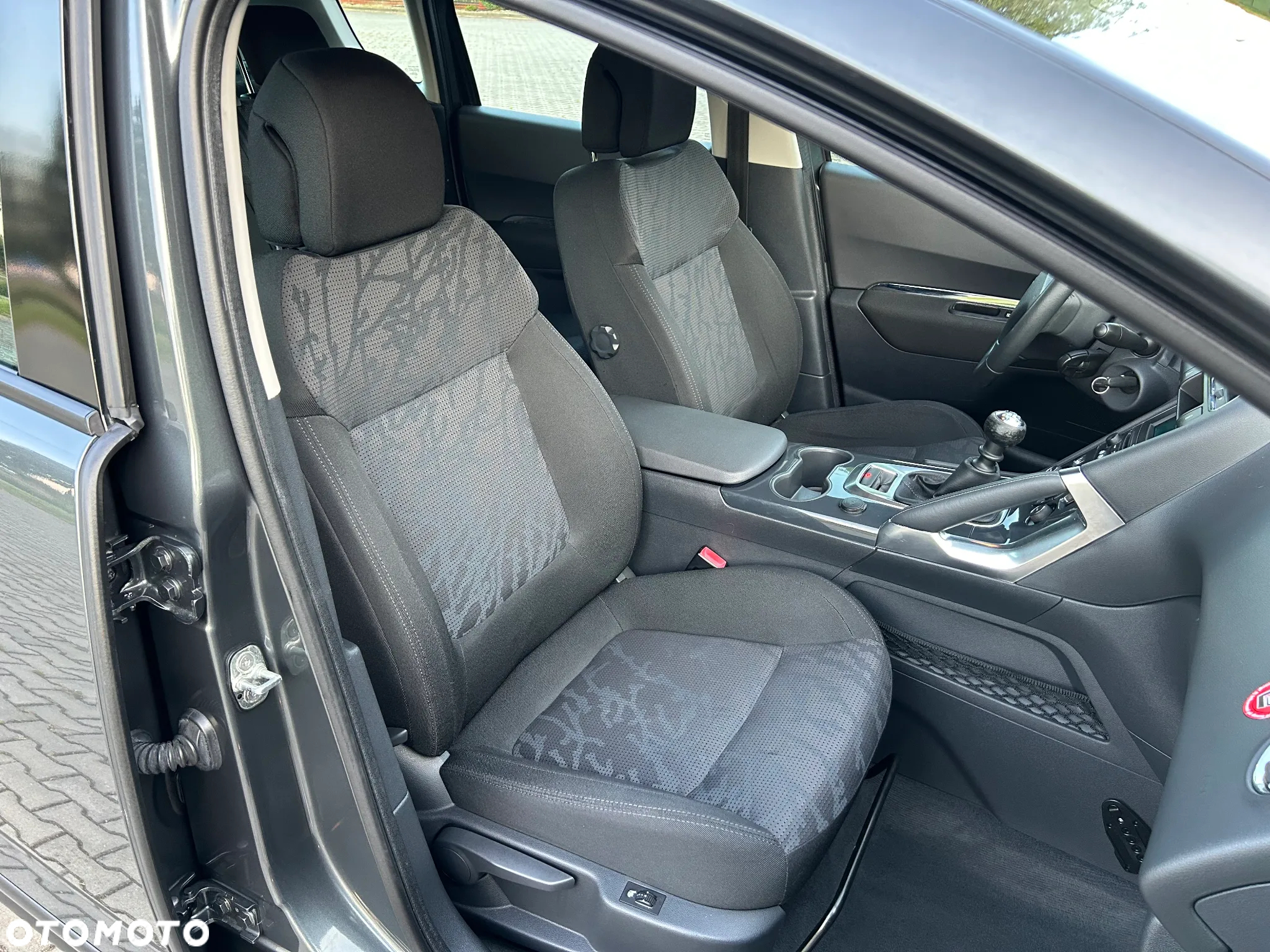 Peugeot 3008 155 THP Platinum - 23