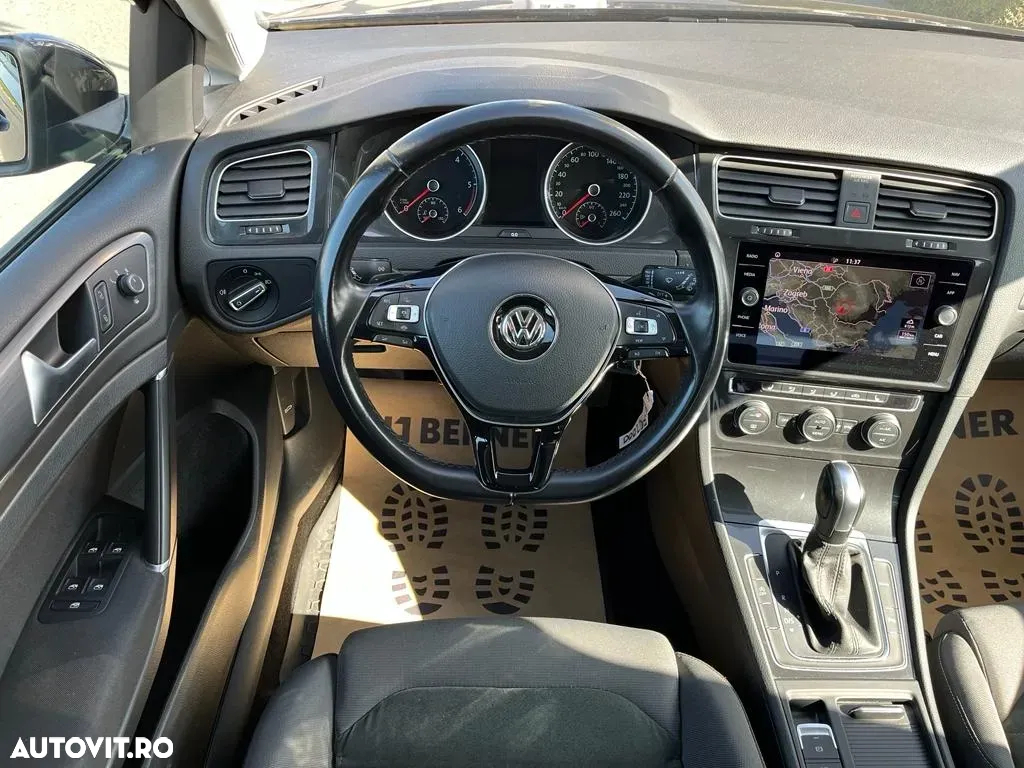 Volkswagen Golf 2.0 TDI DSG Comfortline - 6