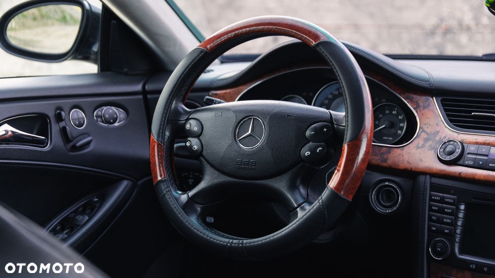 Mercedes-Benz CLS - 18