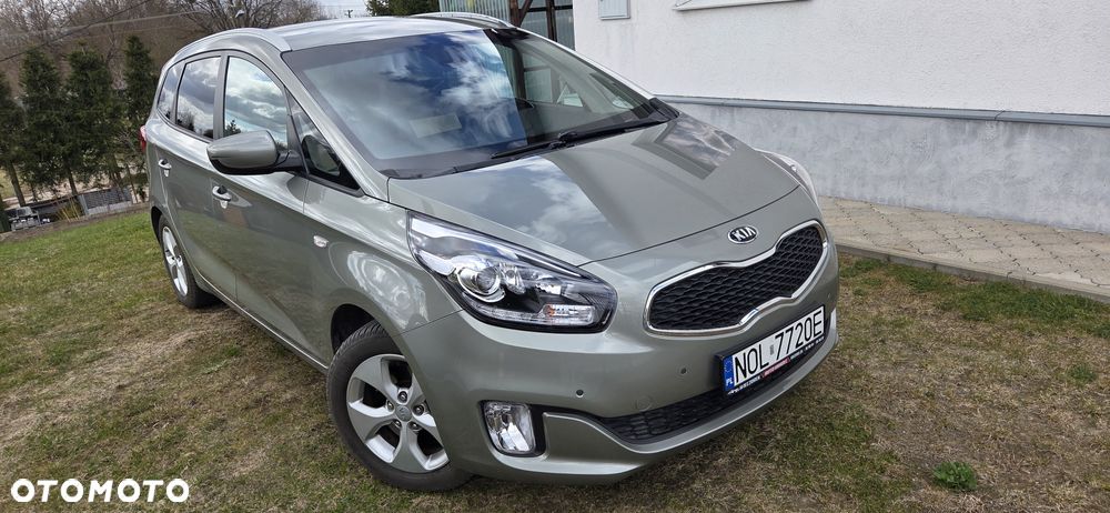 Kia Carens - 6