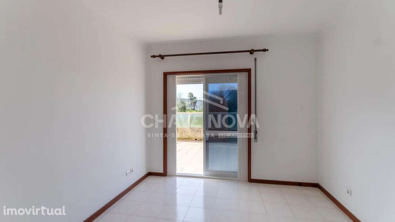 T2 c/ Terraço e Lugar de Garagem em Santa Maria da Feira - Grande imagem: 5/28