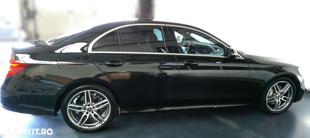 Mercedes-Benz E 200 4MATIC Aut. - 4