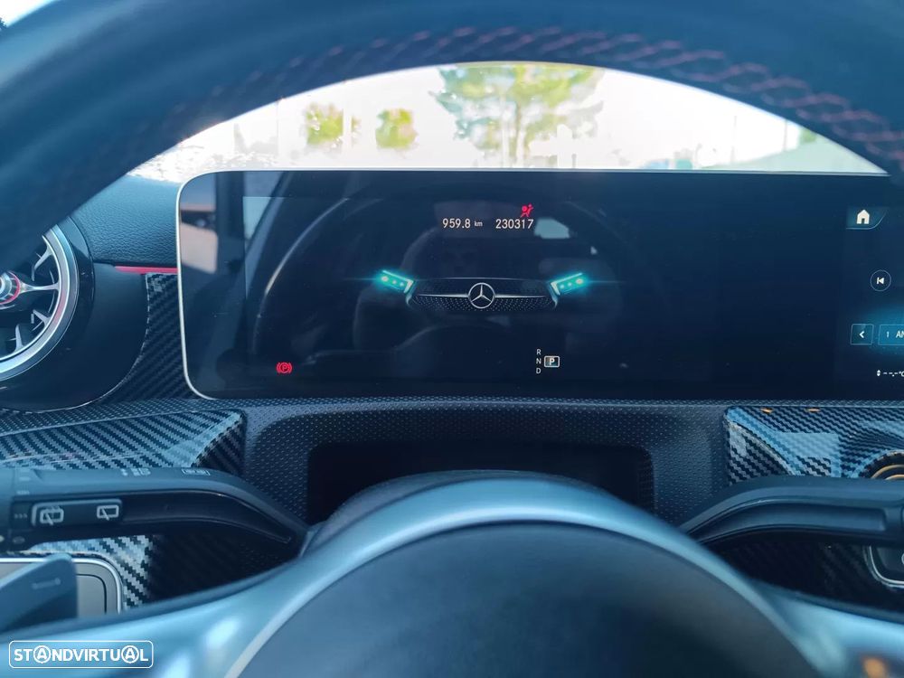 Mercedes-Benz A 180 d 7G-DCT AMG Line - 13