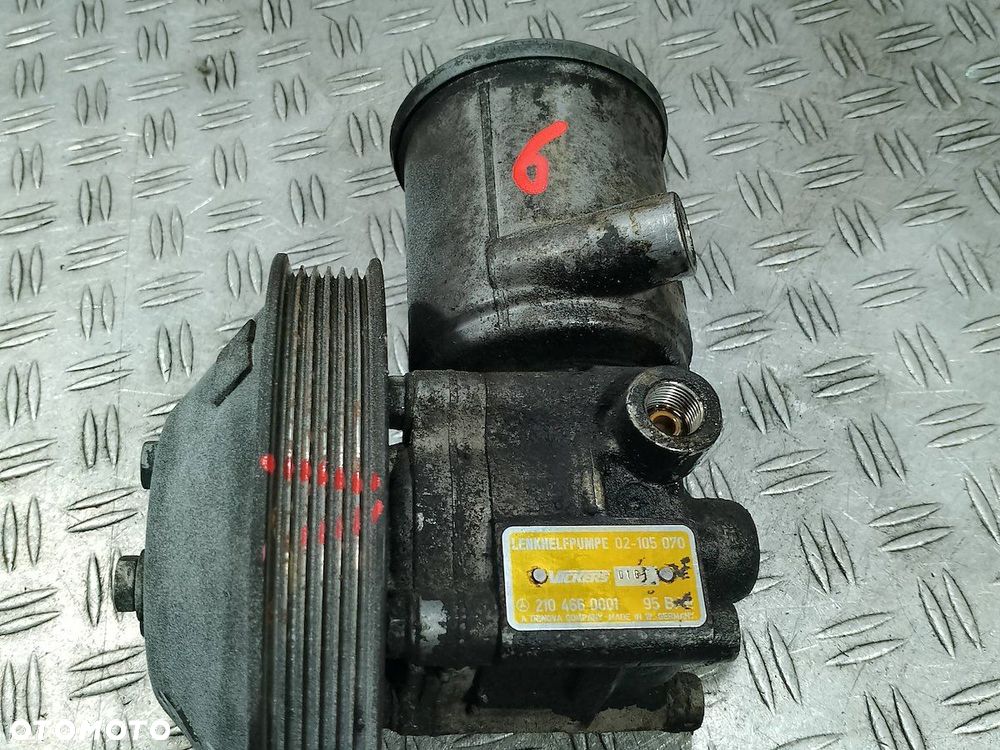 POMPA WSPOMAGANIA MERCEDES-BENZ W124 2104660001 2.3 B - 7
