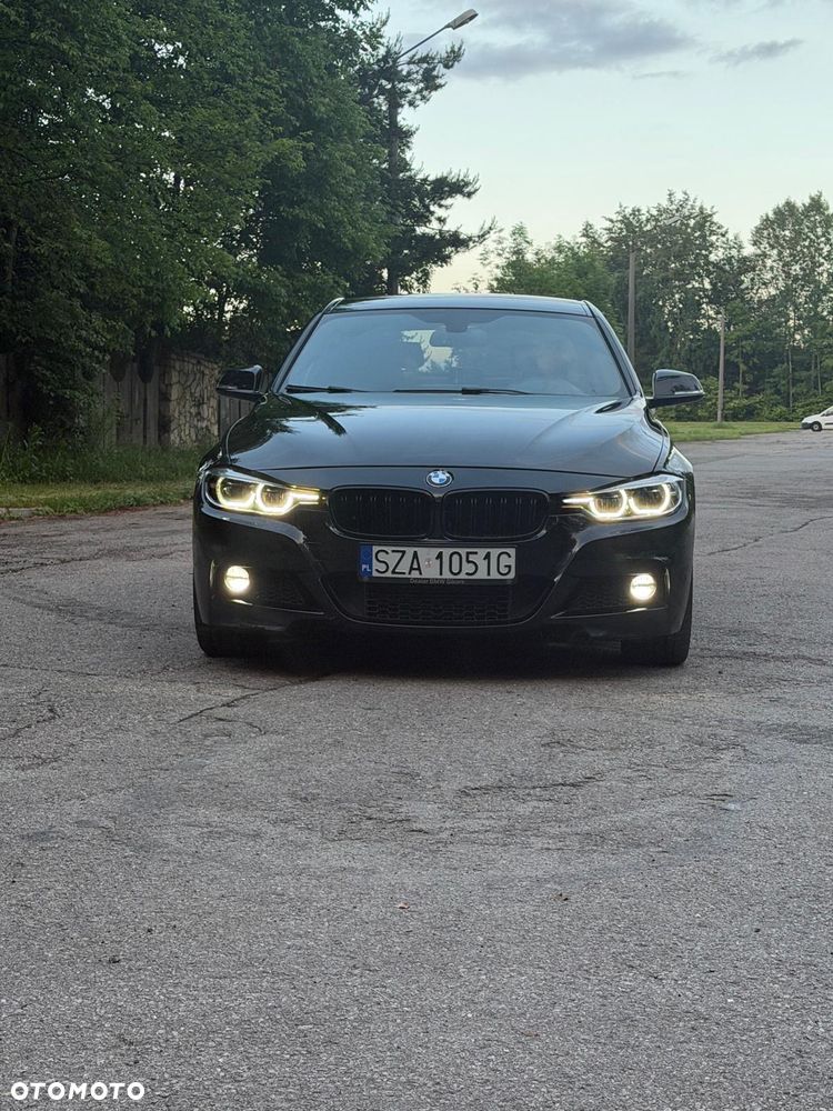 BMW Seria 3 320d M Sport - 8
