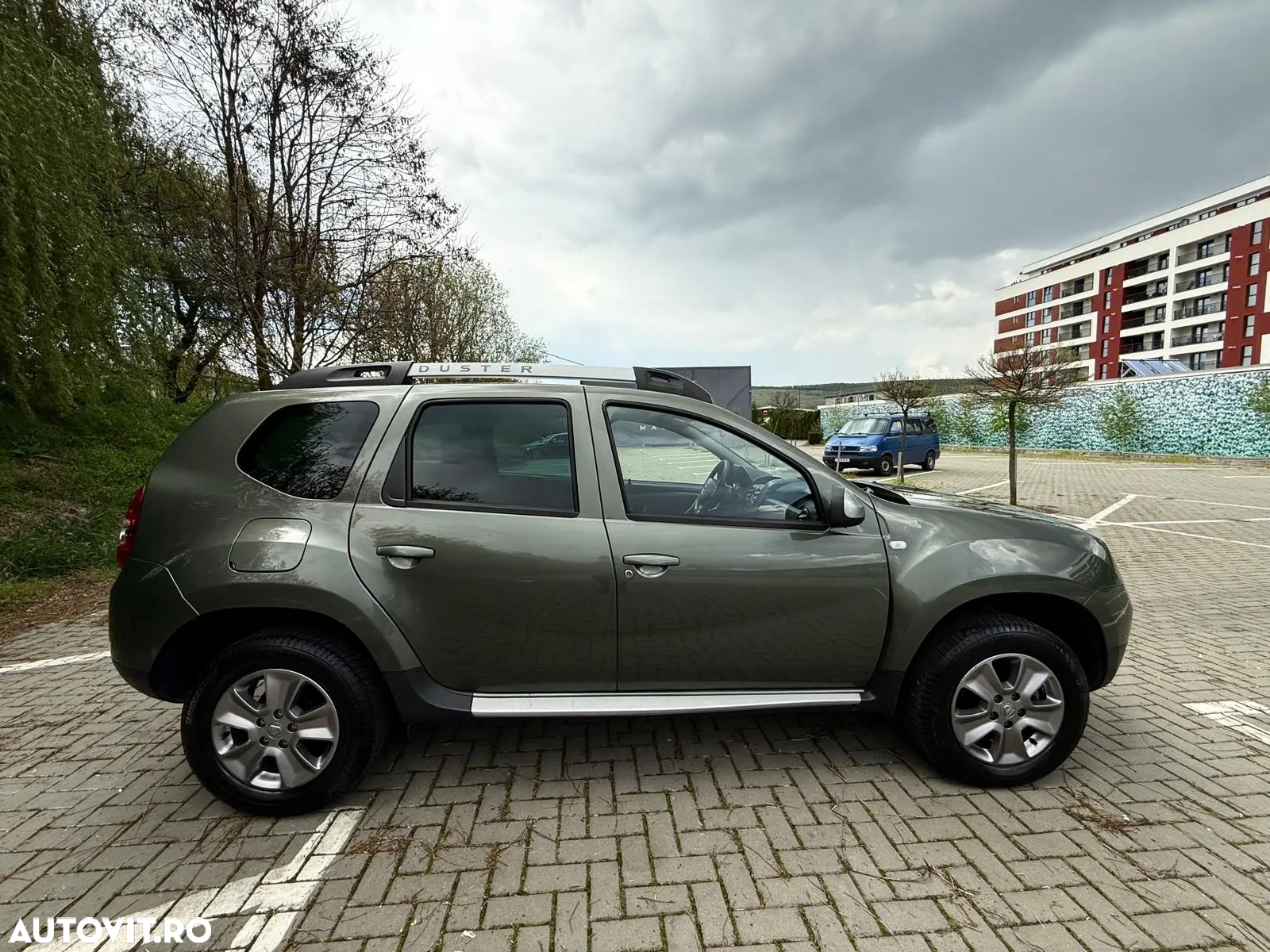 Dacia Duster 1.5 dCi 4WD Prestige jante 16" - 9