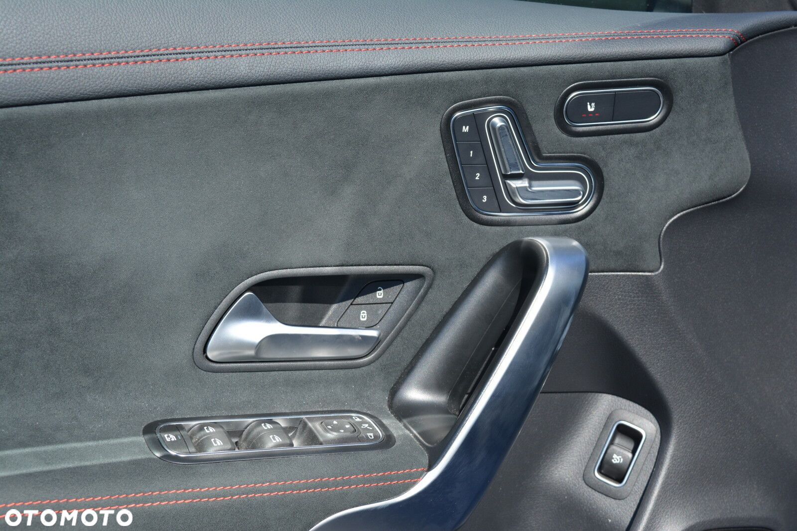 Mercedes-Benz CLA 200 AMG Line 7G-DCT - 14