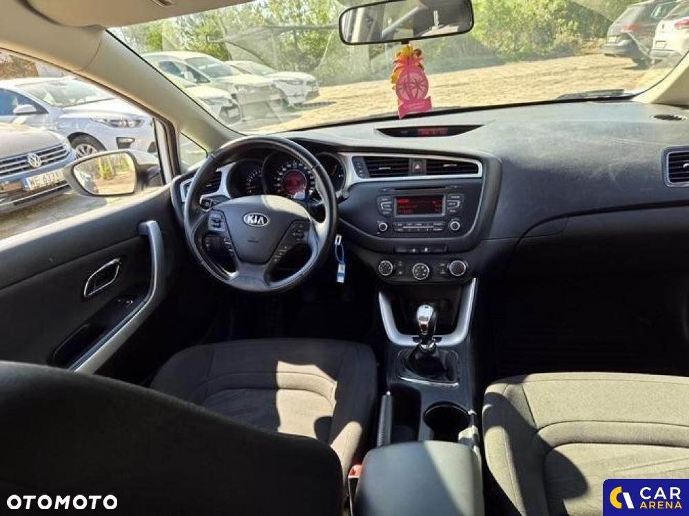 Kia Ceed - 37