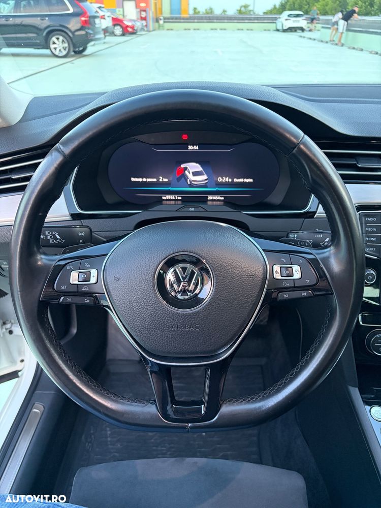 Volkswagen Passat 2.0 TDI DSG 4Motion Highline - 9