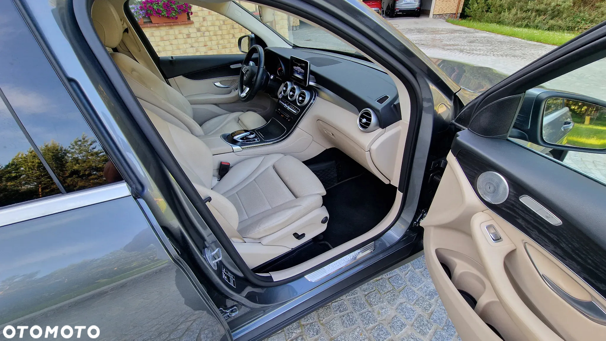 Mercedes-Benz GLC 220 d 4-Matic - 30