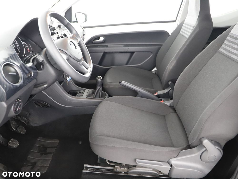 Volkswagen up! - 11