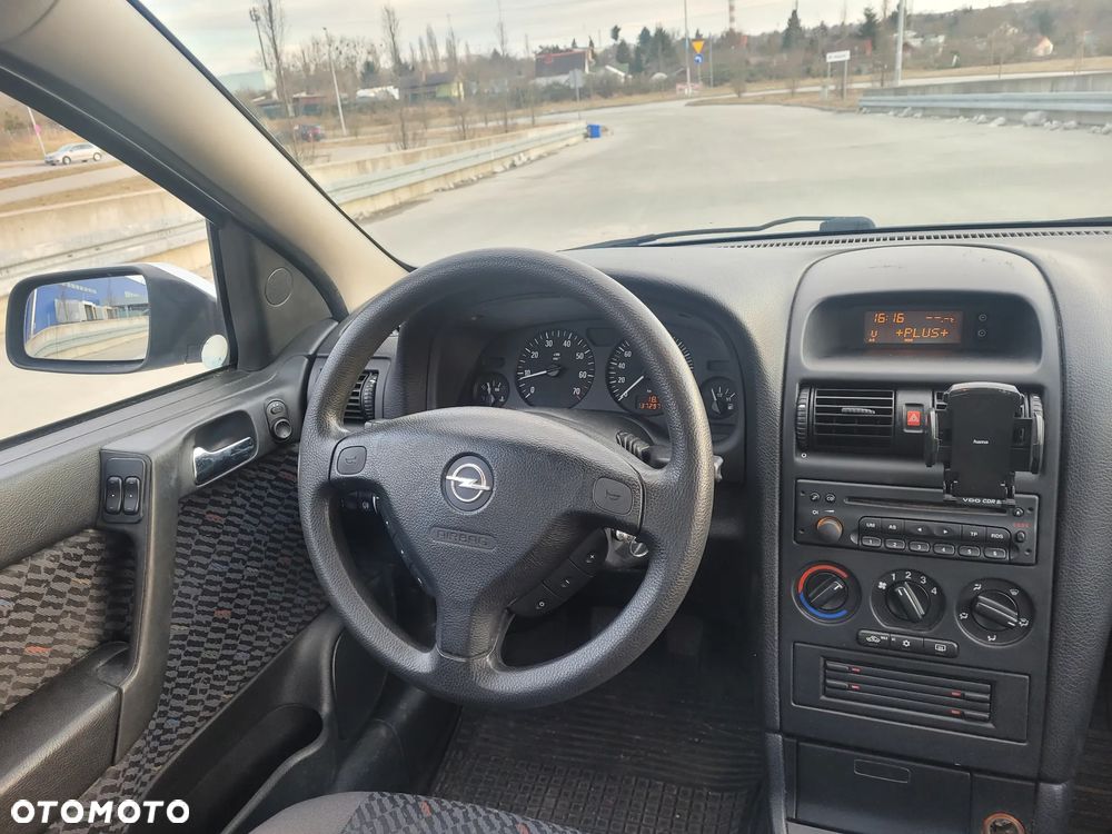 Opel Astra - 12