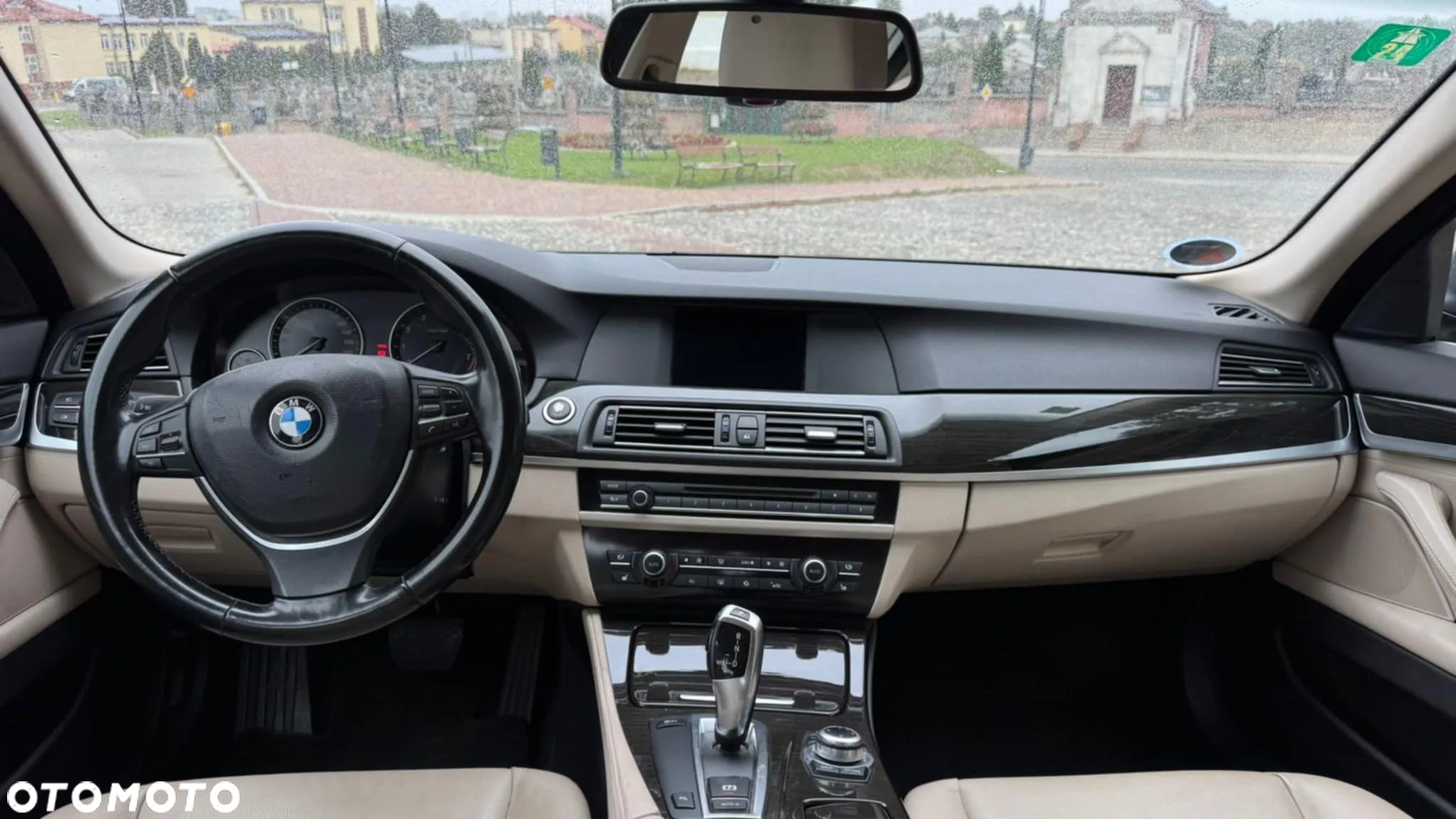 BMW Seria 5 523i Touring - 31