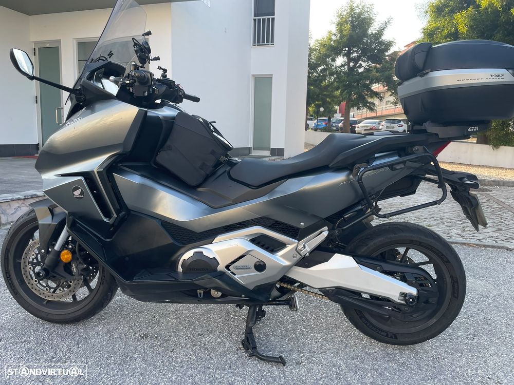 Honda Forza NSS750 - 12