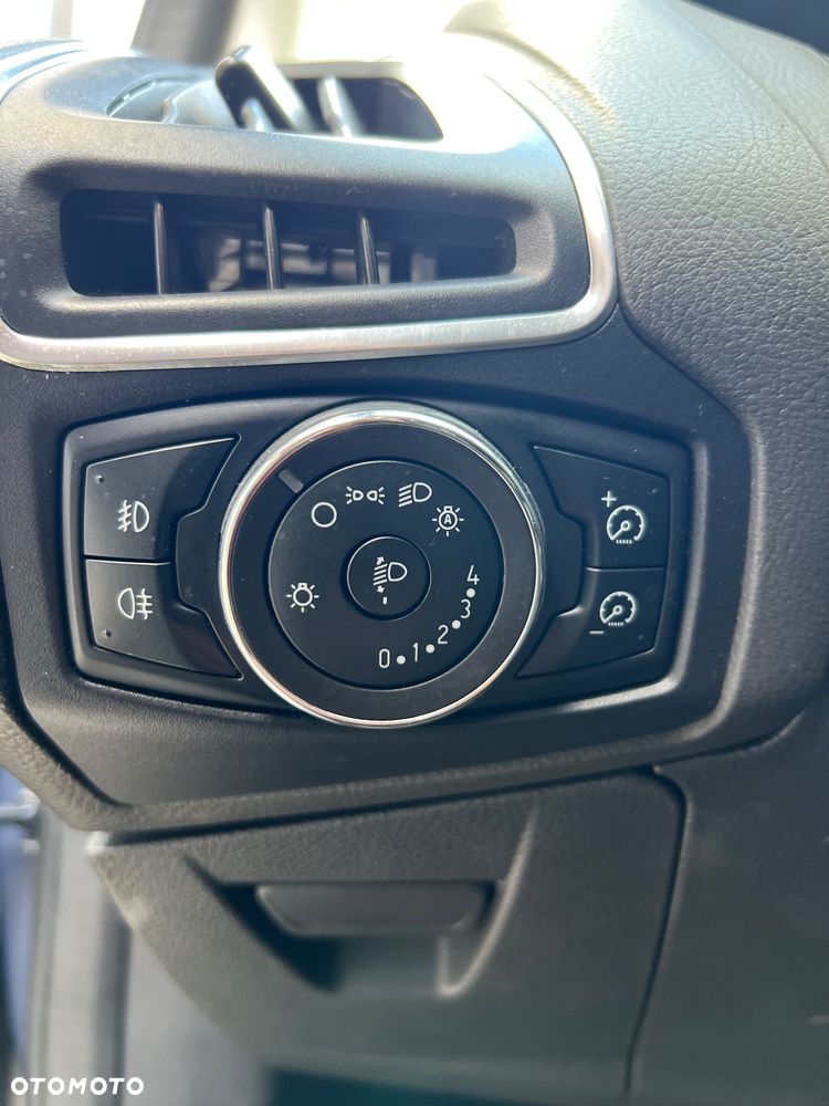 Ford Focus 1.6 EcoBoost Titanium - 15