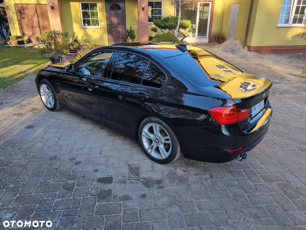 BMW Seria 3 328i Sport Line - 5