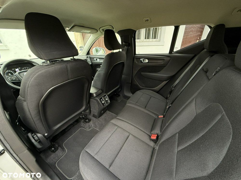 Volvo XC 40 T4 Geartronic Momentum - 37