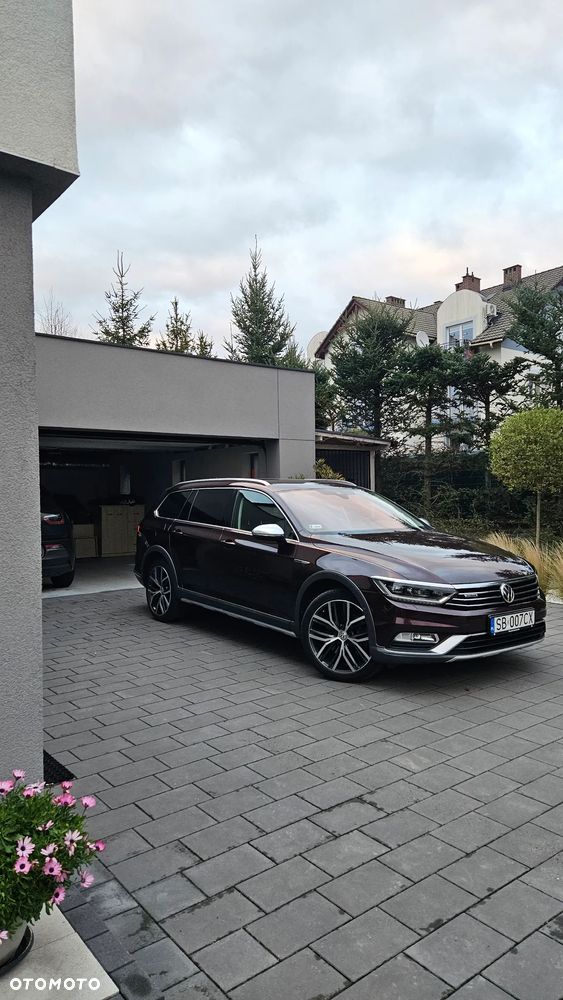 Volkswagen Passat Alltrack - 1