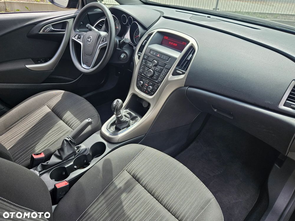 Opel Astra 1.4 Sports Tourer 150 Jahre - 11