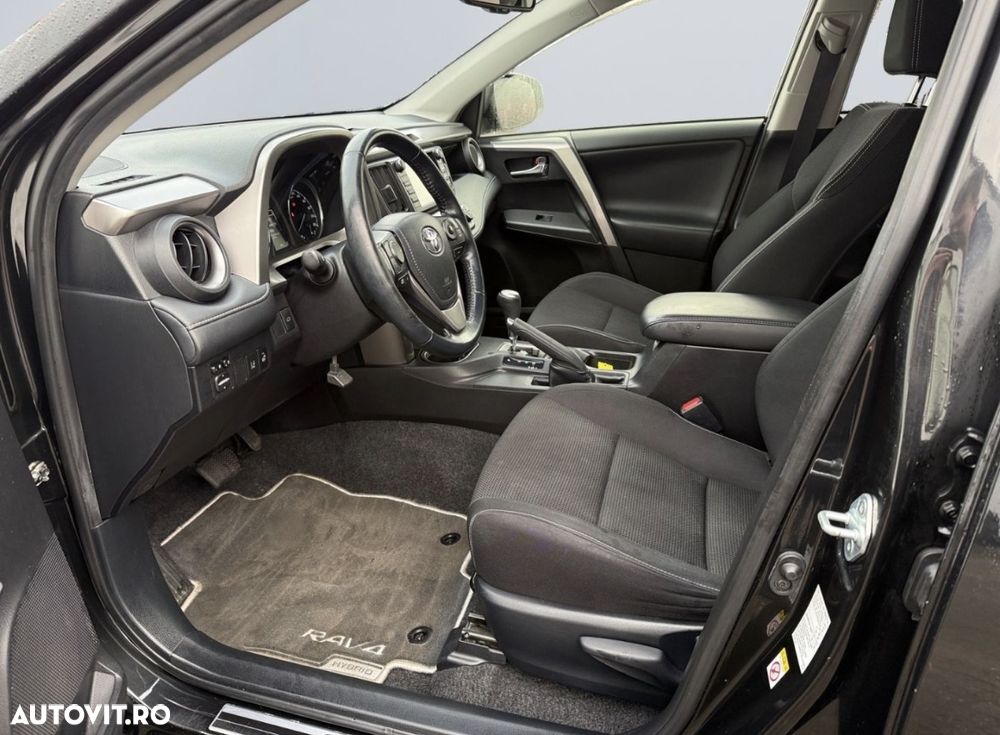 Toyota RAV4 2.5 4x2 Team Deutschland - 10