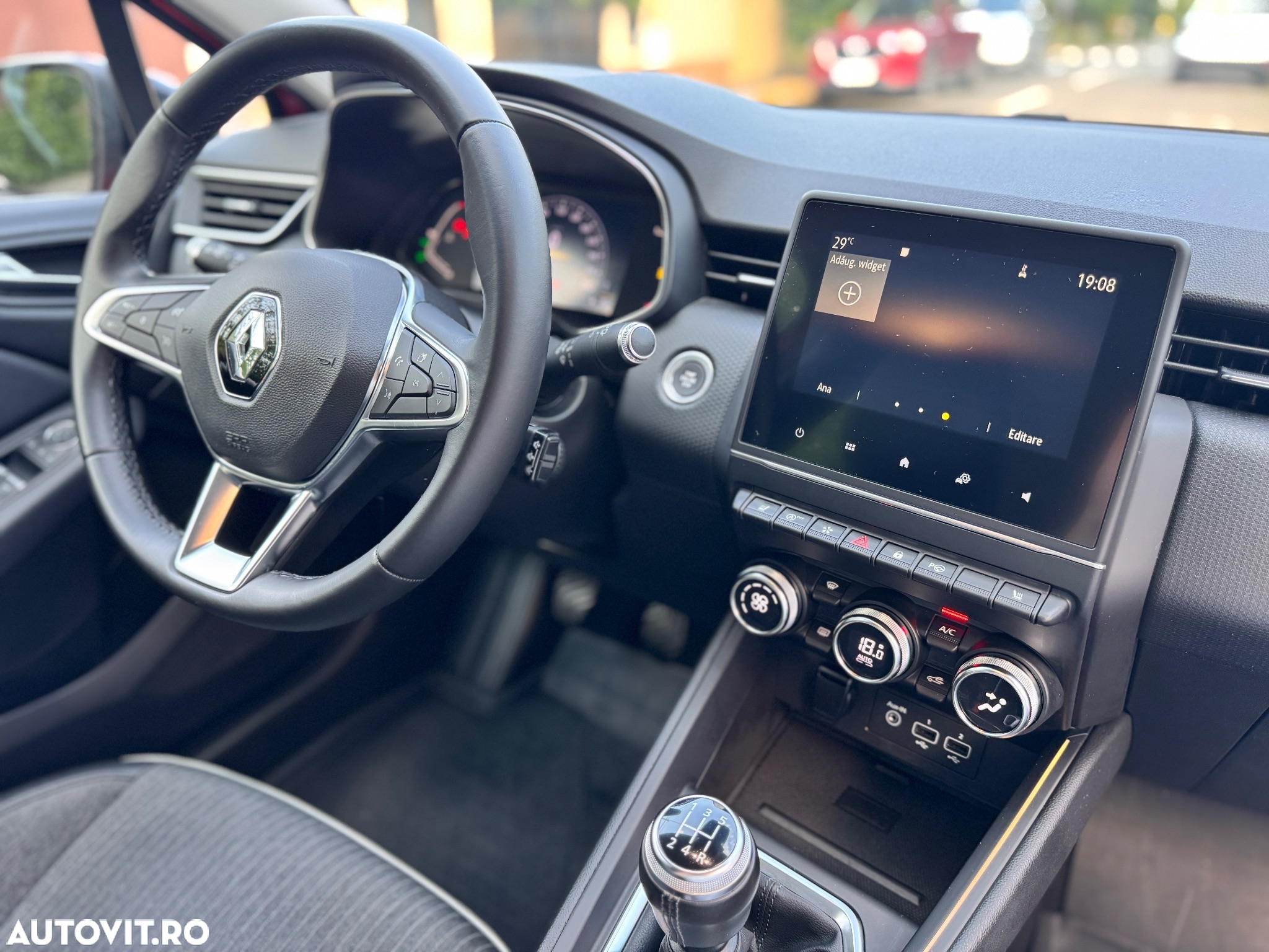 Renault Clio V TCe Intens - 17
