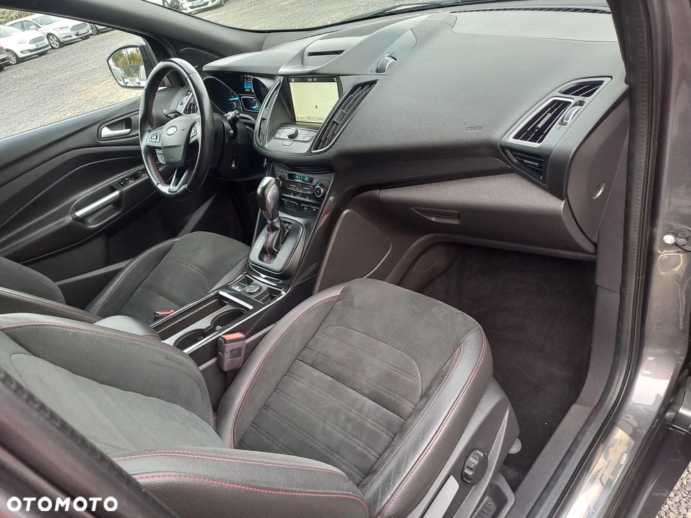 Ford Kuga 2.0 TDCi 4x4 ST-Line - 19