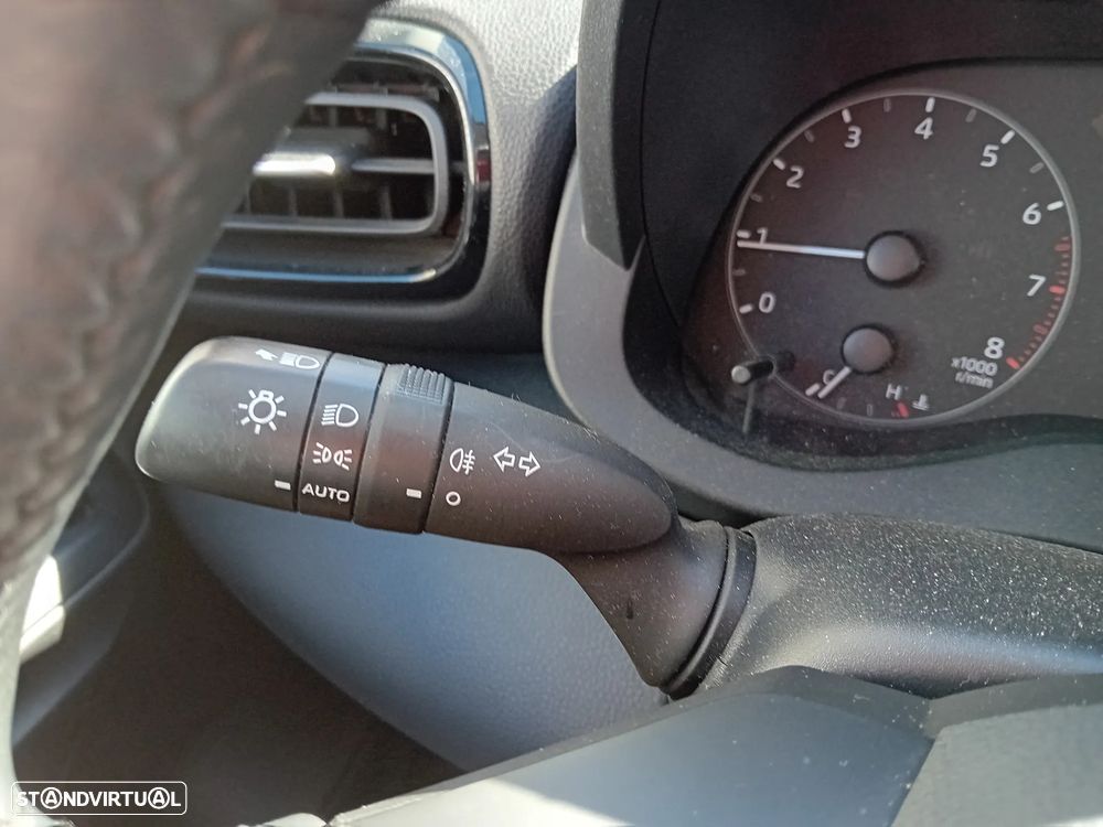 Toyota Yaris - 18