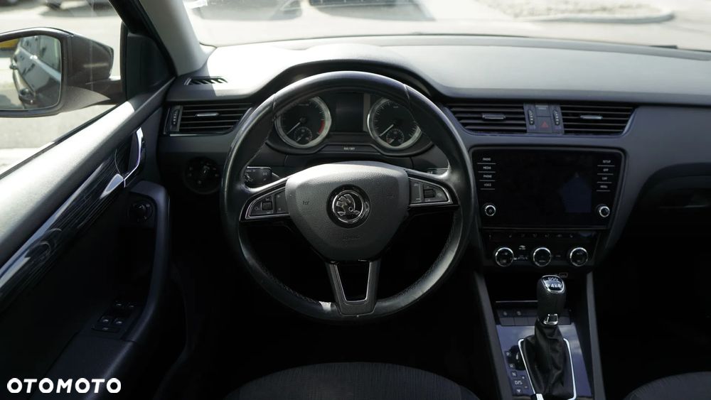 Skoda Octavia 2.0 TDI SCR 4x4 Style DSG - 27