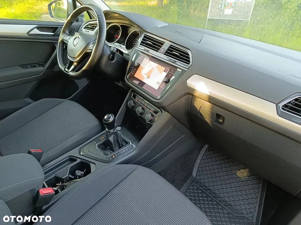 Volkswagen Tiguan 2.0 TDI BMT SCR Comfortline - 32