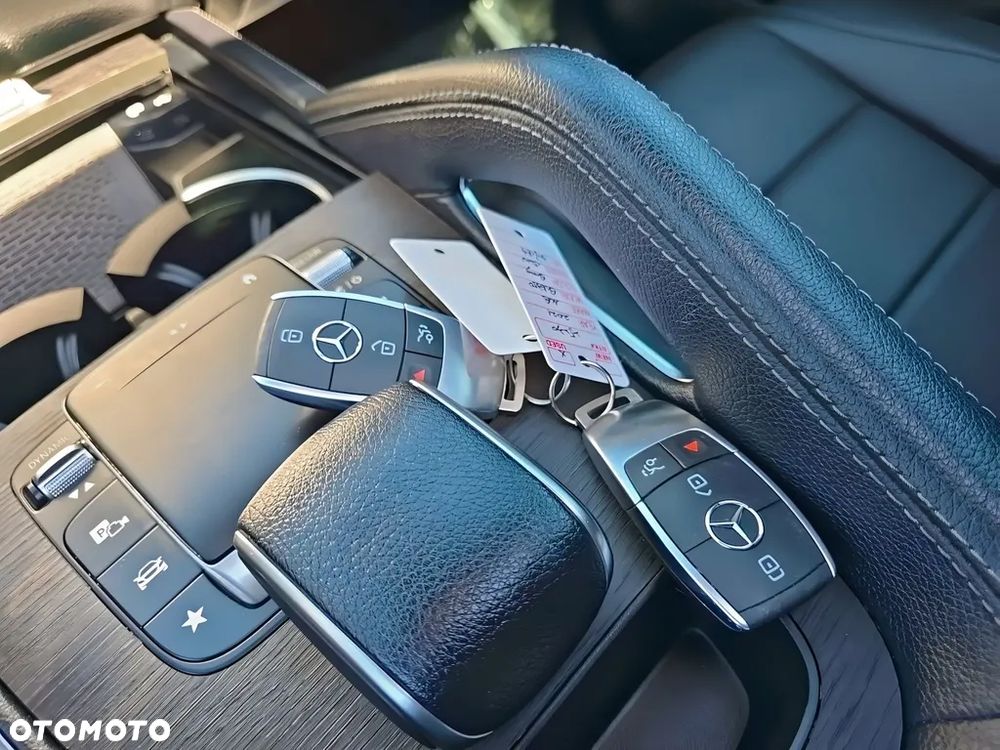 Mercedes-Benz GLE - 12