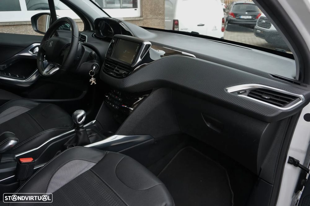 Peugeot 2008 1.6 e-HDi Allure - 20