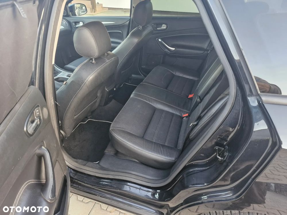 Ford Mondeo 2.0 Sport - 12