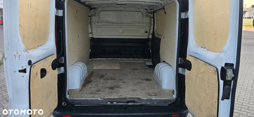 Renault Trafic - 18