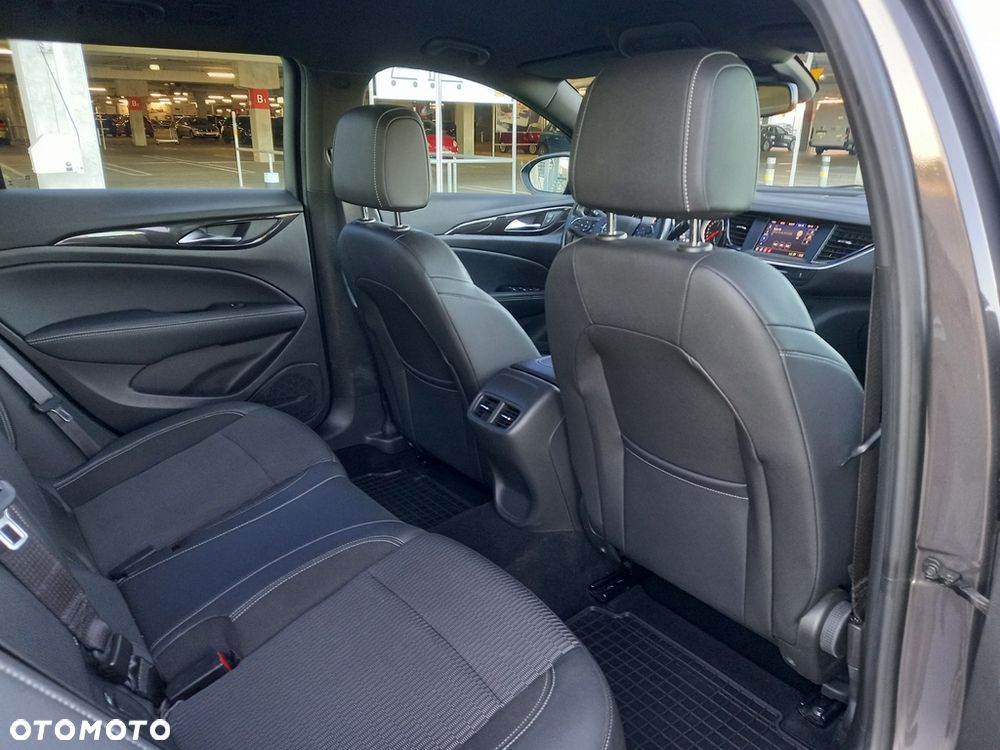 Opel Insignia 2.0 CDTI Elegance S&S - 12