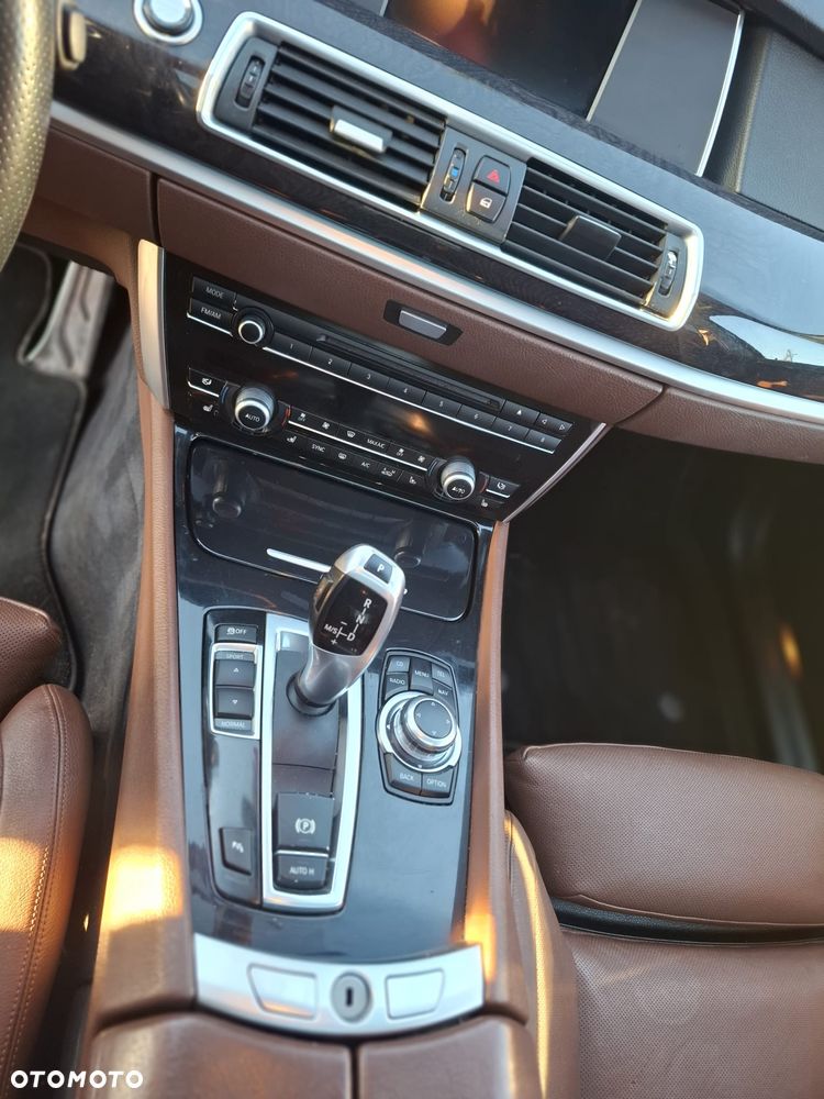 BMW Seria 5 535i - 8