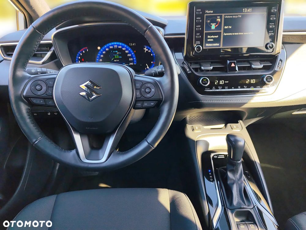 Suzuki Swace 1.8 Hybrid Premium Plus CVT - 13