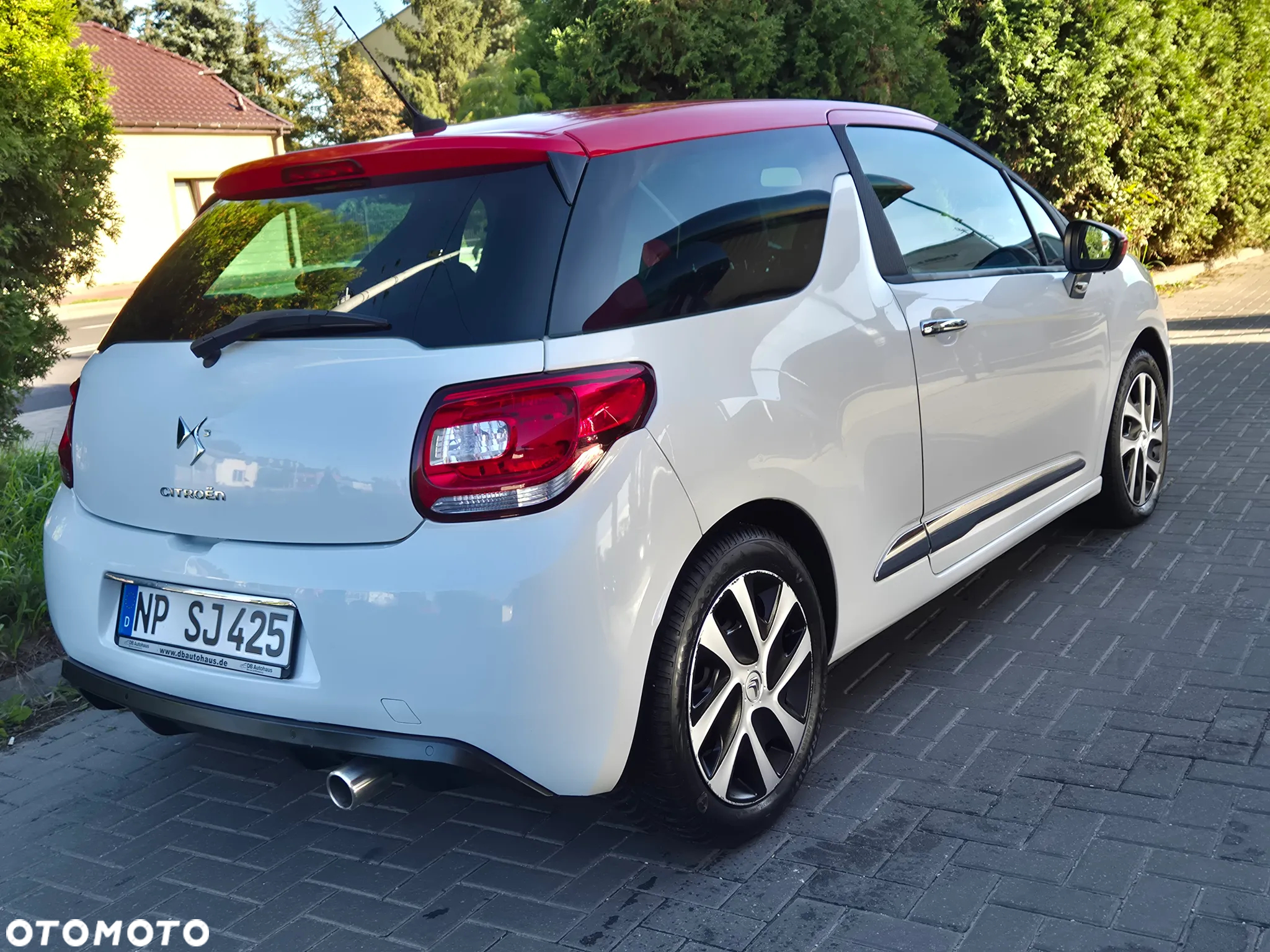 Citroën DS3 1.6 HDi SoChic - 12