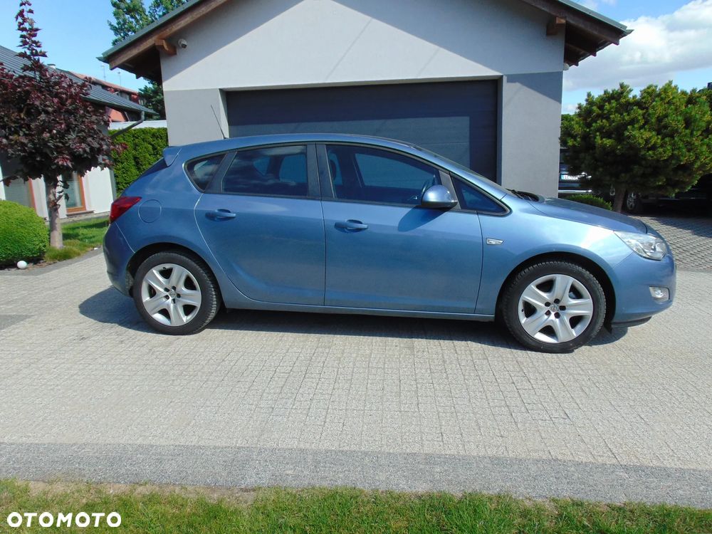 Opel Astra 1.6 Color Edition - 5