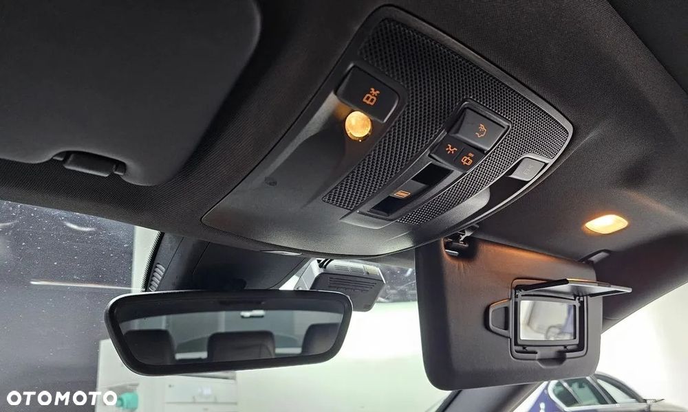 Mercedes-Benz CLA - 14