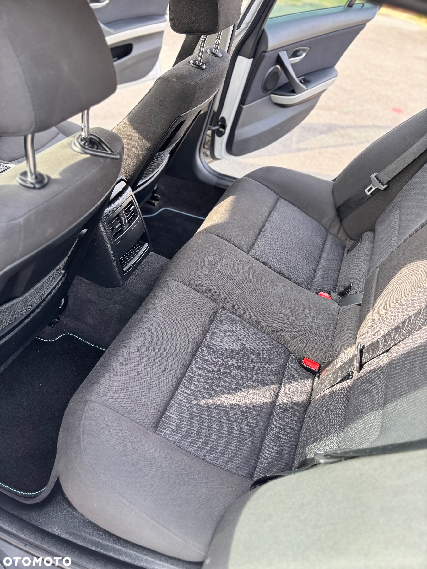 BMW Seria 3 318d - 12