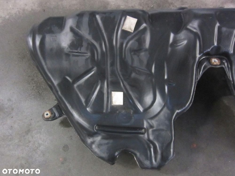 BMW F07 550i 535 F10 F11 F12 F13 BAK PALIWA ZBIORNIK POMPKA 7268031 7206421 - 3