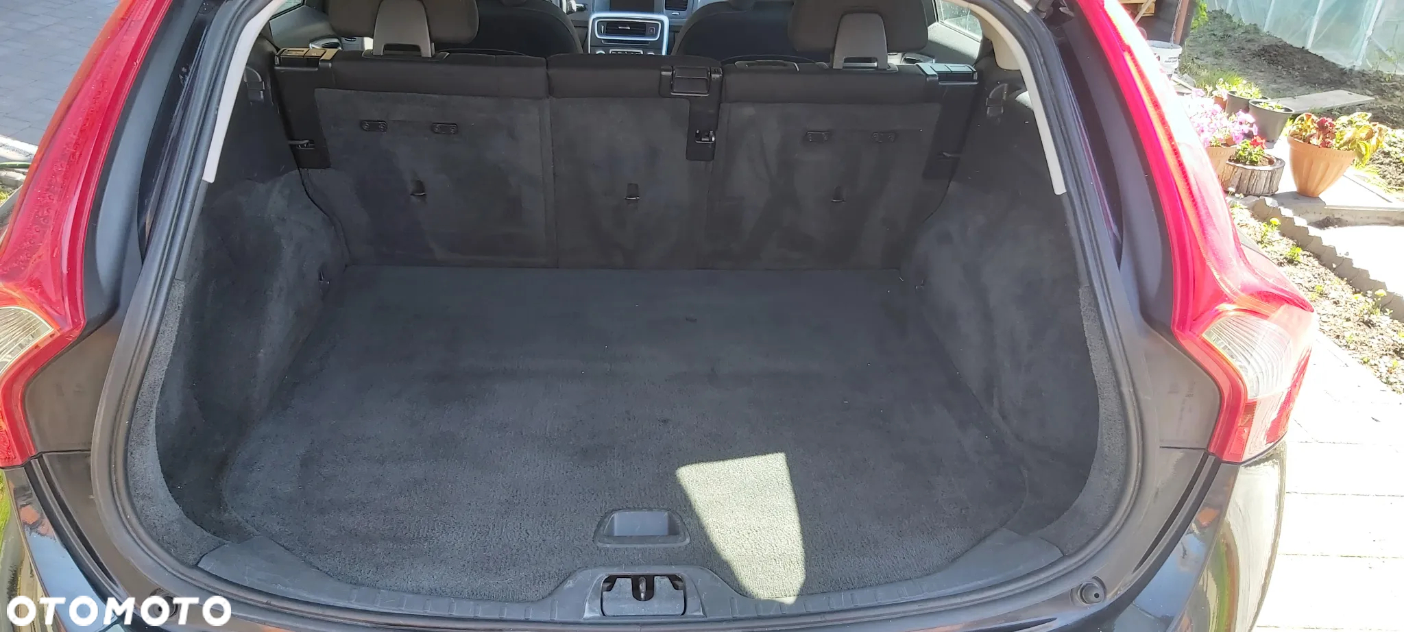 Volvo V60 D2 Momentum - 25