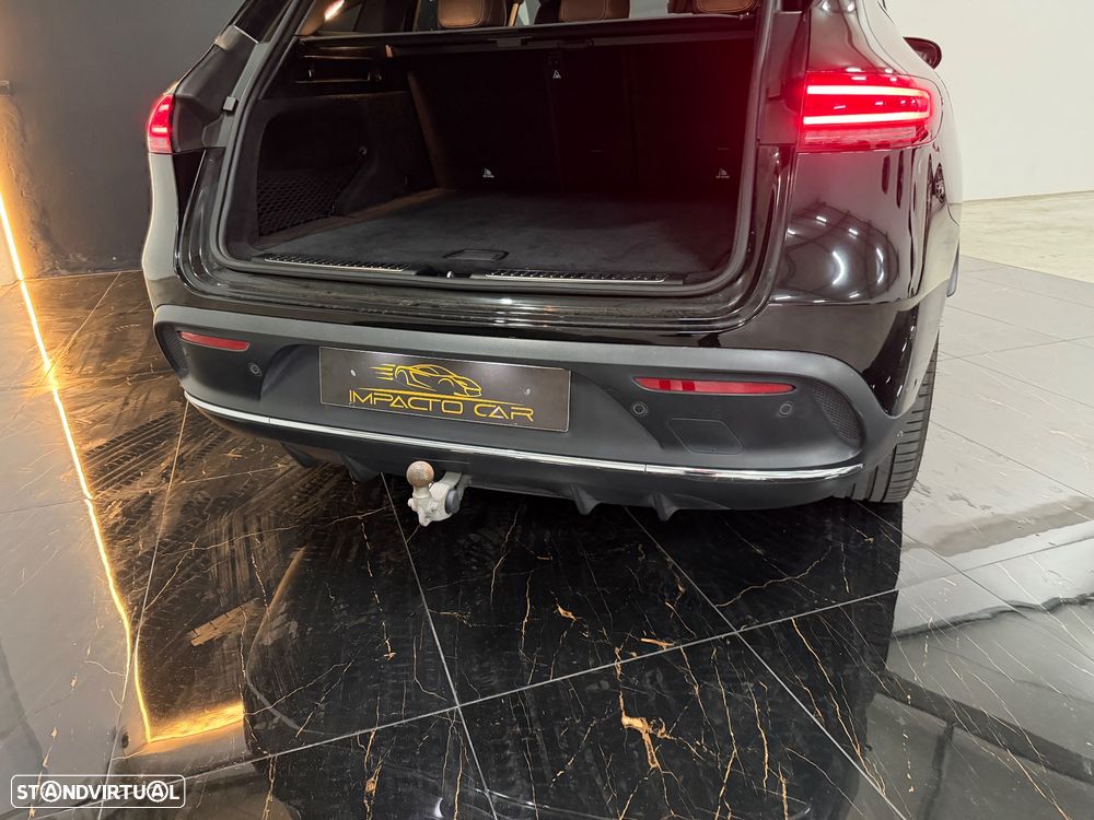 Mercedes-Benz EQC - 25